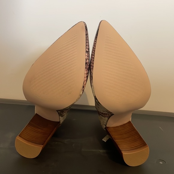 Women’s Steve Madden snake print boot - Picture 4 of 4